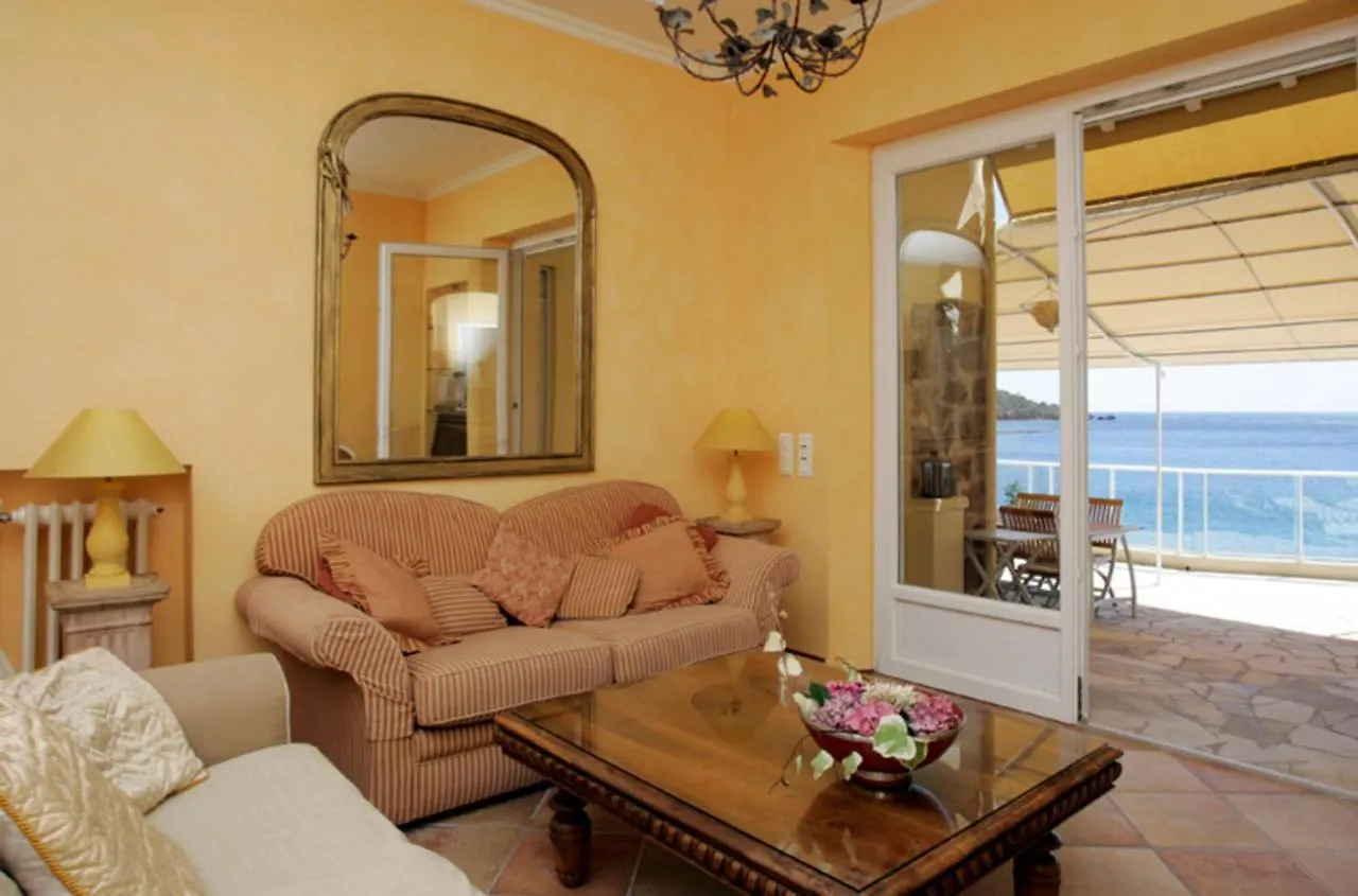 Villa Avec Vue Imprenable Et Plage Privee, Theoule-Sur-Mer 0*,