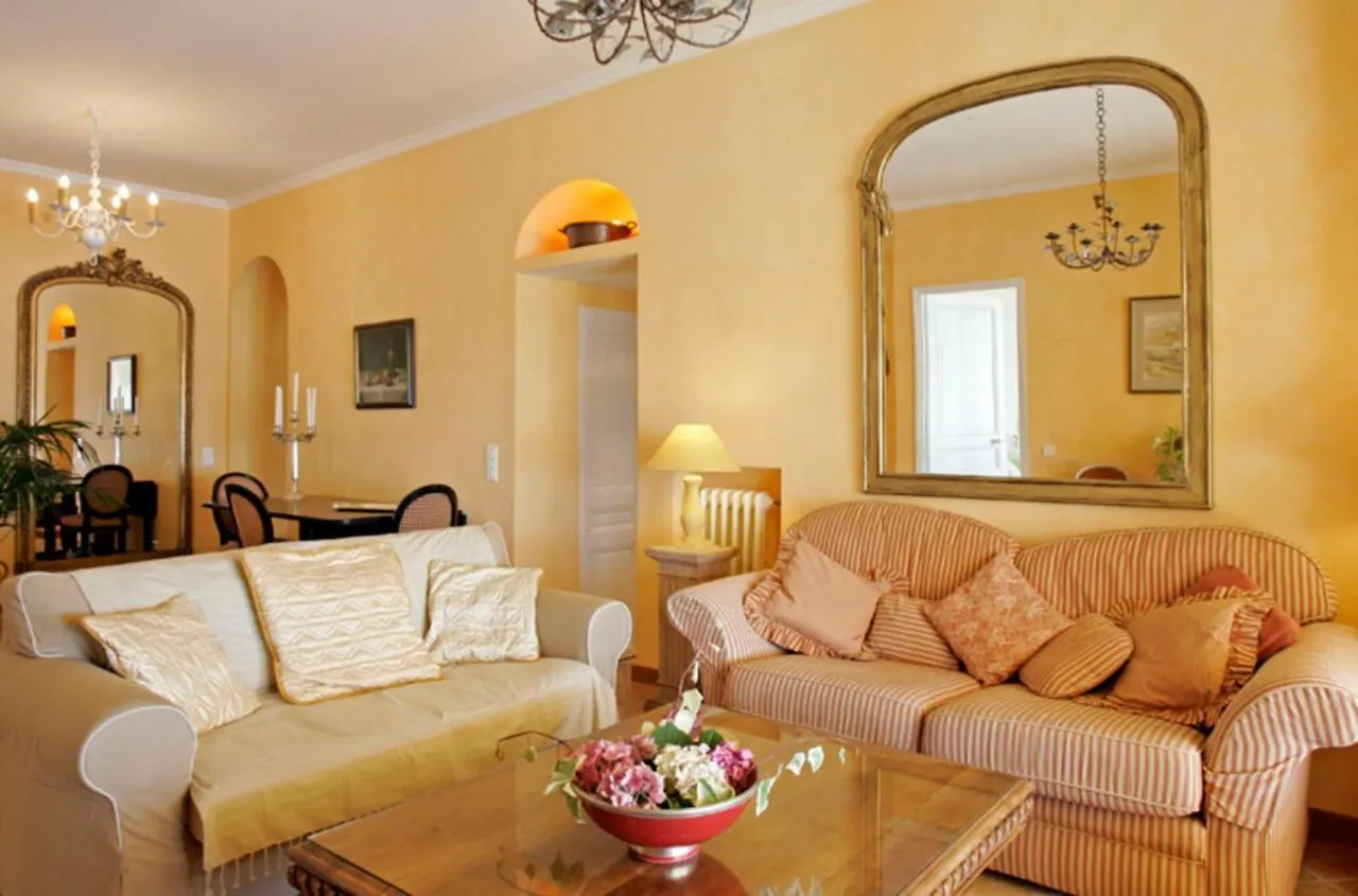 Villa Avec Vue Imprenable Et Plage Privee, Theoule-Sur-Mer 0*,  France