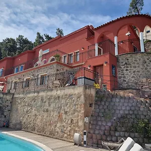And La Coraillere Villa
